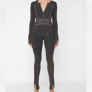 NEVER BEEN WORN Manière de voir two toned knitted jumpsuit with waist detail